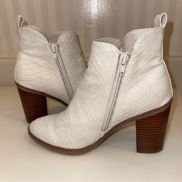 Mia Barby Ivory Python Side Zip Ankle Bootie - Picture 10 of 16